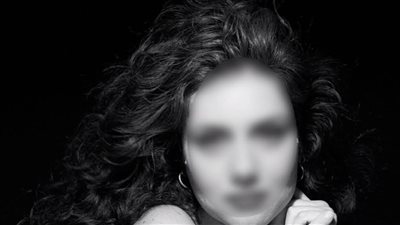 محاكمة فنانة شهيرة و4 أخرين بتهمة سرقة بالإكراه وشروع في قتل سيدة