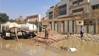 رئيس مدينة أبو النمرس بجنوب الجيزة يستجيب لشكوى المواطنين بشبرامنت