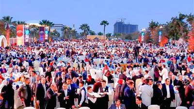 بحضور وزير الشباب و4آلاف عضو حزب الشعب الجمهوري يقيم حفل إفطاره السنوي