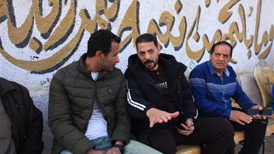 تحت رعاية 
