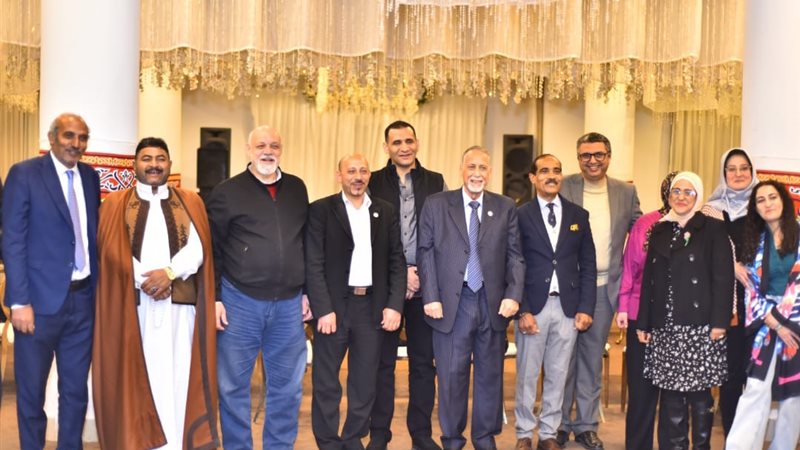 محمود شكري: الفارس