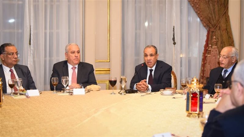 وزير الخارجية 