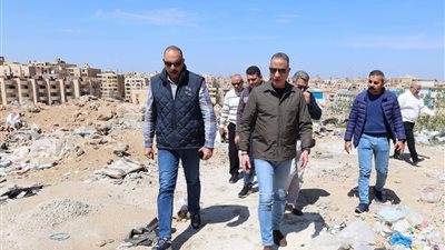 محافظ الجيزة يتفقد حدائق الأهرام ويوجّه بمراجعة تراخيص البناء والرسومات الهندسية