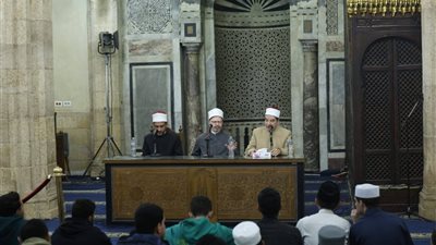 ملتقى الأزهر بعد صلاة التراويح يناقش آداب العيد في الإسلام