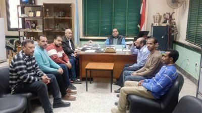 وكيل وزارة التعليم بأسيوط يعلن تشكيل غرفة عمليات متابعة حالة الطقس 