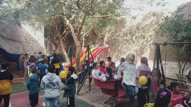 إقبال كثيف على مراكز