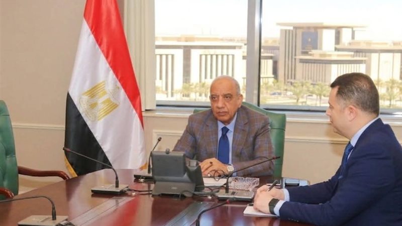 وزير الكهرباء 