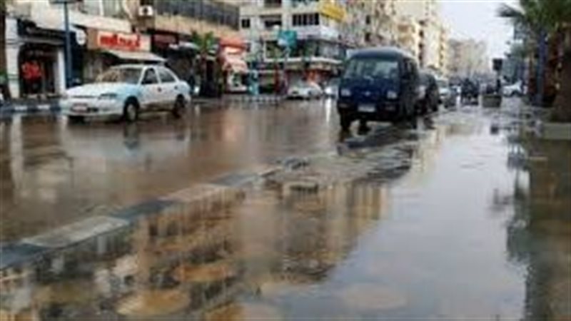 أمطار ورياح تضرب
