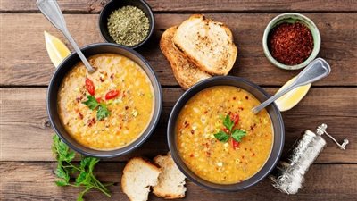 سر الدفا والطاقة| فوائد شوربة العدس في الشتاء| إنفوجراف صحي ومتكامل