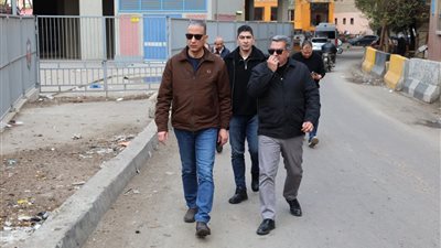 الأنصاري يقود جهود مواجهة الأمطار ويشدد على سرعة إزالة تجمعات المياه
