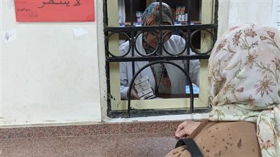 أولوية فورية لكبار السن ومرضى الأمراض المزمنة داخل عيادات التأمين الصحي