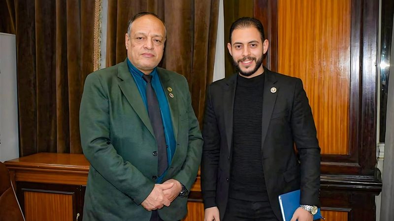 الدكتور حسن رجائي