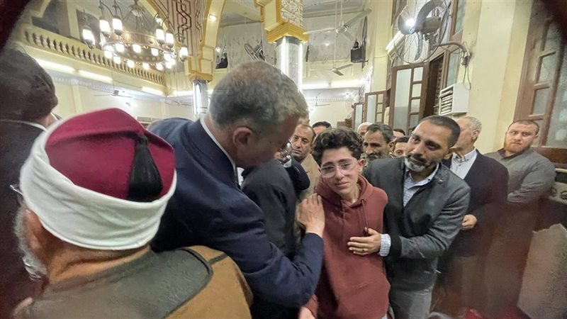 لحظة وداع مؤثرة..
