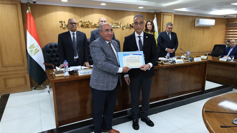 تكريم قيادات المرافق