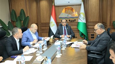 محافظ الجيزة يتابع تنفيذ المشروعات ويشدد على حسم ملفات التصالح والتقنين