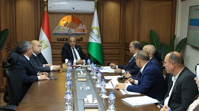 خطة عاجلة في أبو النمرس.. محافظ الجيزة يشدد على الانضباط وحسم التجاوزات