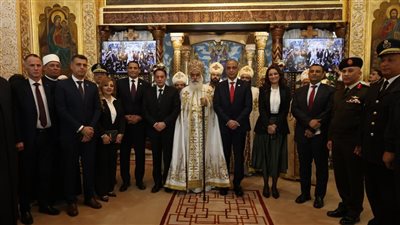 محافظ الجيزة يهنئ الأقباط بعيد القيامة.. زيارة تعكس روح الوحدة الوطنية