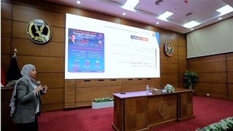 طلاب الجامعات خلال