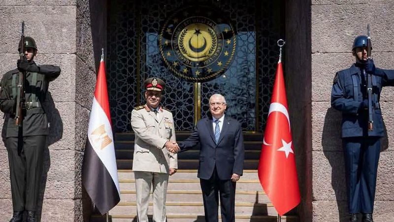 العلاقات العسكرية
