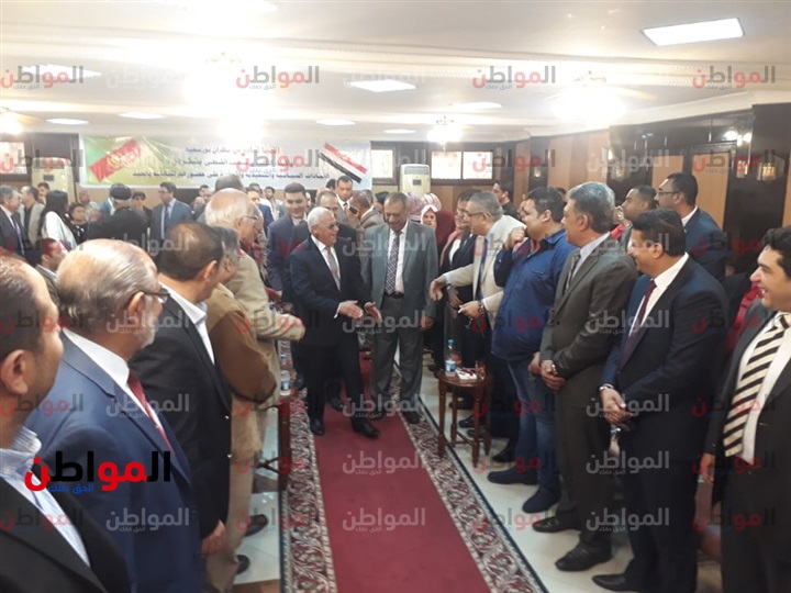 محافظ بورسعيد يترأس وفد المهنئين للاقباط بعيد القيامة المجيد 2019