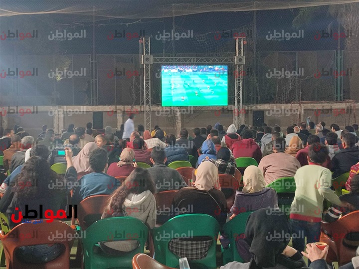 بالصور.. توافد مهندسي أسيوط على نادي النقابة لمتابعة مباراة مصر والسنغال