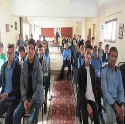 وزارة الداخلية تعقد لقاءات مع طلاب المدارس  للتعريف بمخاطر المخدرات
