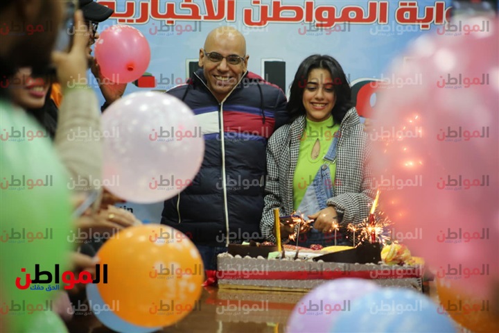 محررو "المواطن" يحتفلون بعيد ميلاد رئيس مجلسي الإدارة والتحرير.. ويبعثون برسائل حب وتقدير