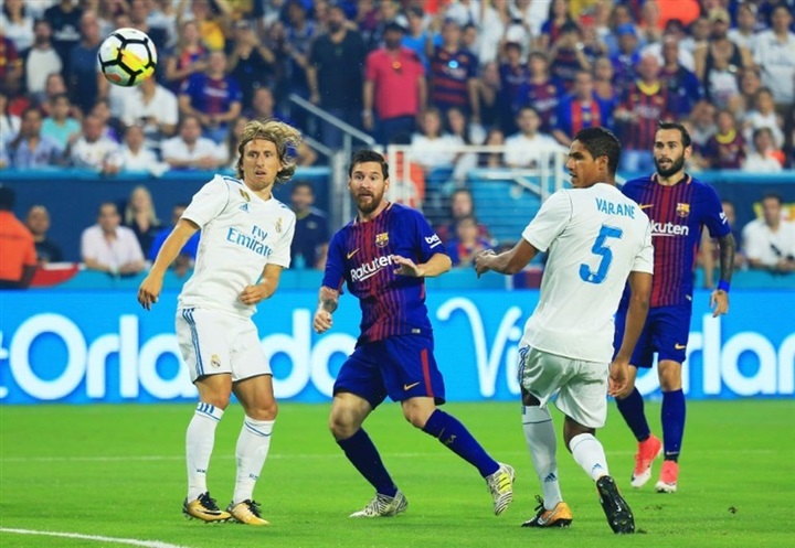برشلونة يبحث عن انتصاره المئوي أمام ريال مدريد في الكلاسيكو 