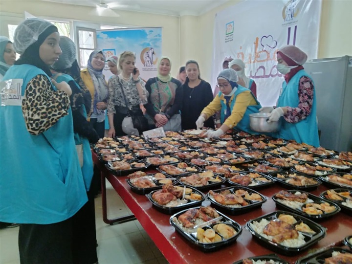 برنامج تدريبي لتمكين السيدات في قرية السوالم البحرية بأسيوط من إدارة المطابخ