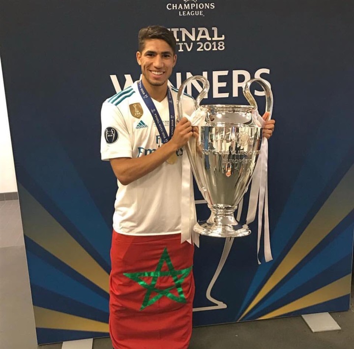 المغربي أشرف حكيمي لاعب ريال مدريد 