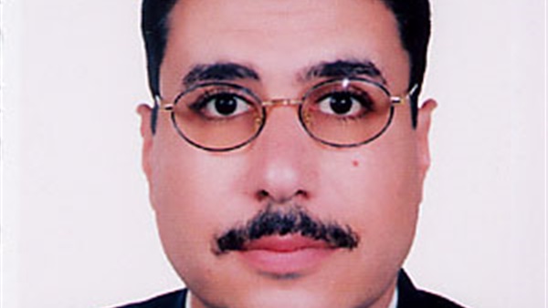 الدكتور أسامة غازى