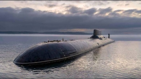 الغواصة النووية سوفوروف