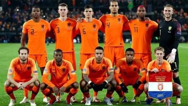 منتخب هولندا أقوى