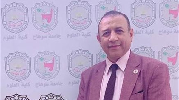 الدكتور حمدي حسانين