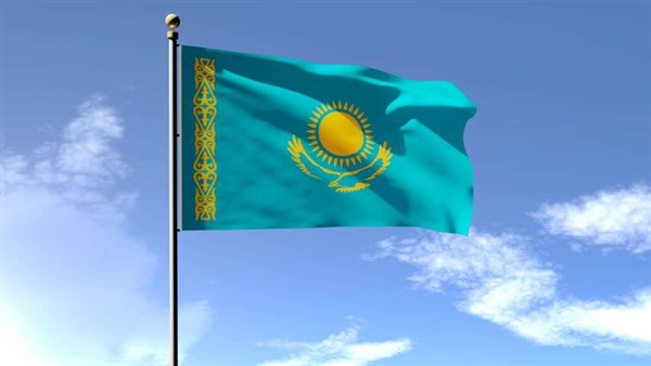 كازاخستان تجلس رعاياها
