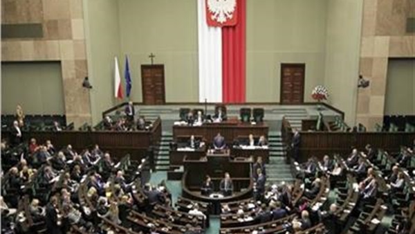 قرارات البرلمان البولندي