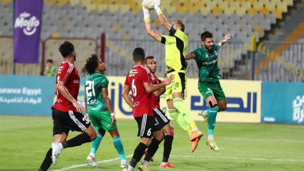 المصري يفوز على طلائع