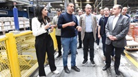  وزير التجارة والصناعة يزور مصانع الشركة المصرية الألمانية لصناعة البورسلين