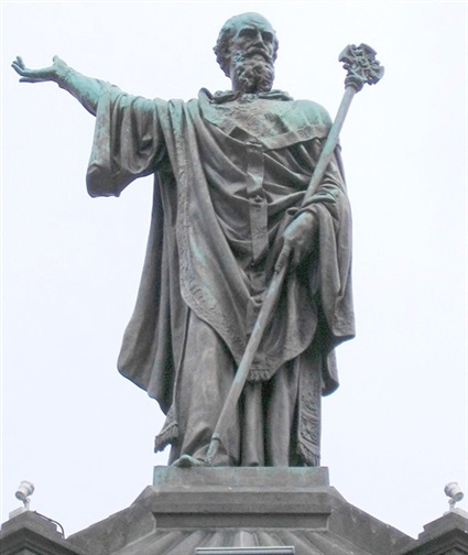 تمثال أوربان الثاني