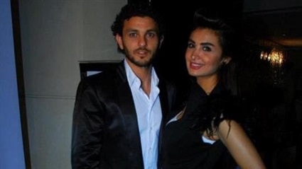 حسام غالي وزوجته