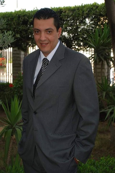 الدكتور أحمد علام